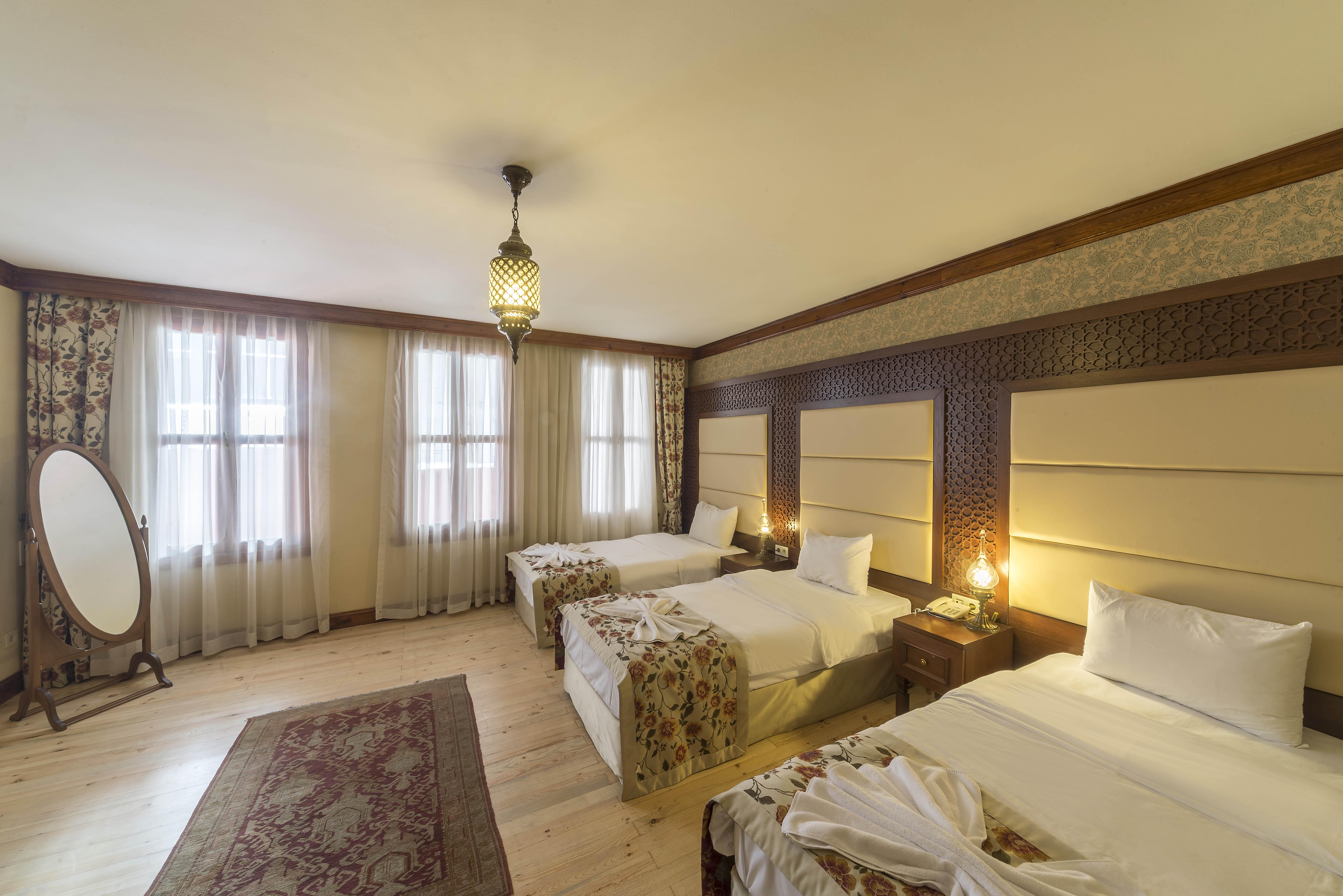 Lalinn Hotel — Photos 1